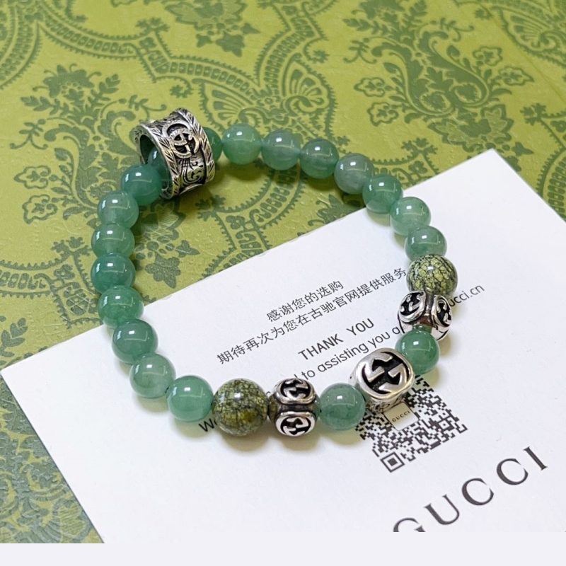 G*u*i bracelets